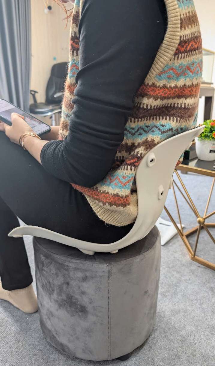 Ghế công thái học chống gù lưng hiện đại