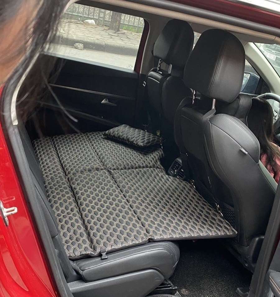 Bộ giường đệm ô tô treo ghế chịu lực 400Kg