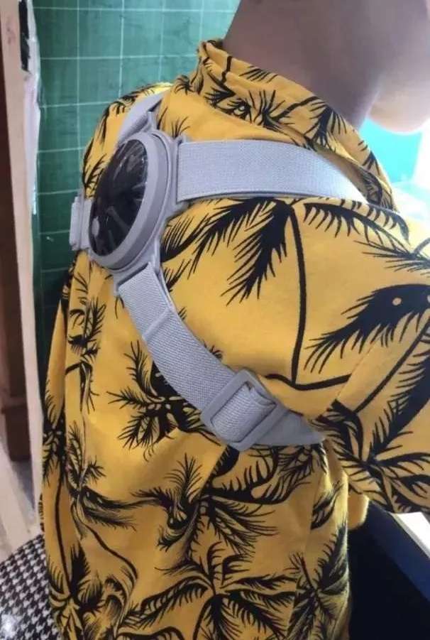 Đai lưng chống gù cho trẻ em tránh ngồi sai tư thế